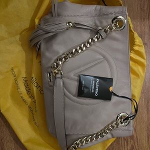 Valentino hand bag brand new never used